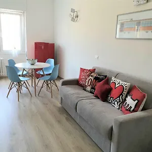 Apartamento 34 Via Giulio Carcano
